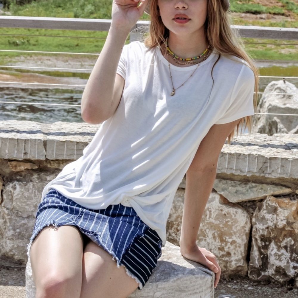 Ginger G Tee Front Tie Twist White Soft Brand New